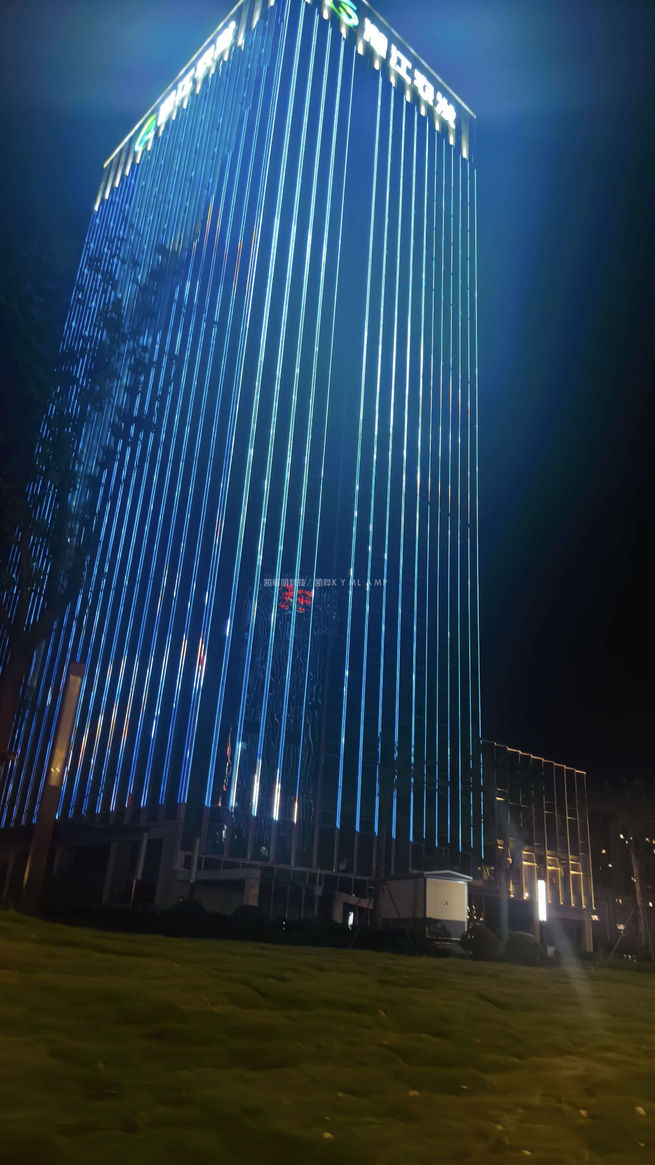湖北亮化工程楼体工程案例玻璃幕墙灯光效果图楼宇楼体玻璃墙亮化设计方案